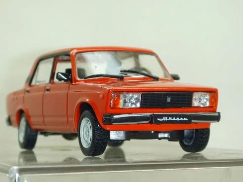 Lada 2105 2.jpg